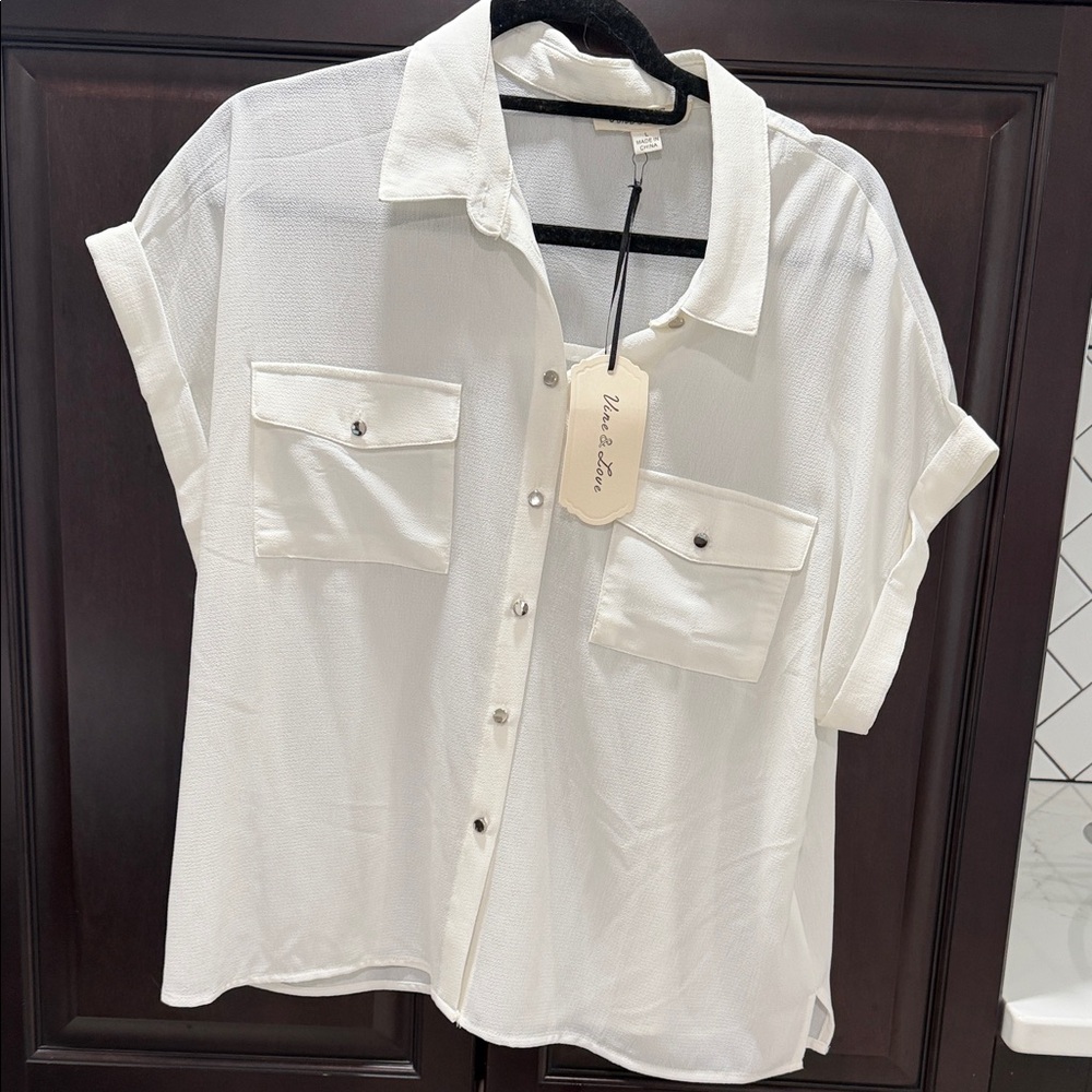 Vine & Love Cream Textured Button-Up Shirt